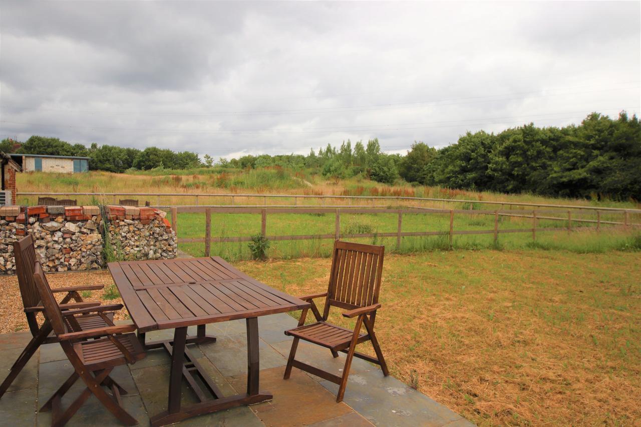 South Cottage - Rural Gem In The Heart Of The Sussex Countryside Twineham Exterior foto